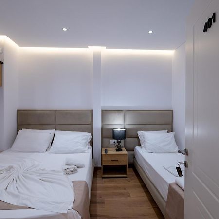 Erioni Hotel ซารานเดอ ภายนอก รูปภาพ
