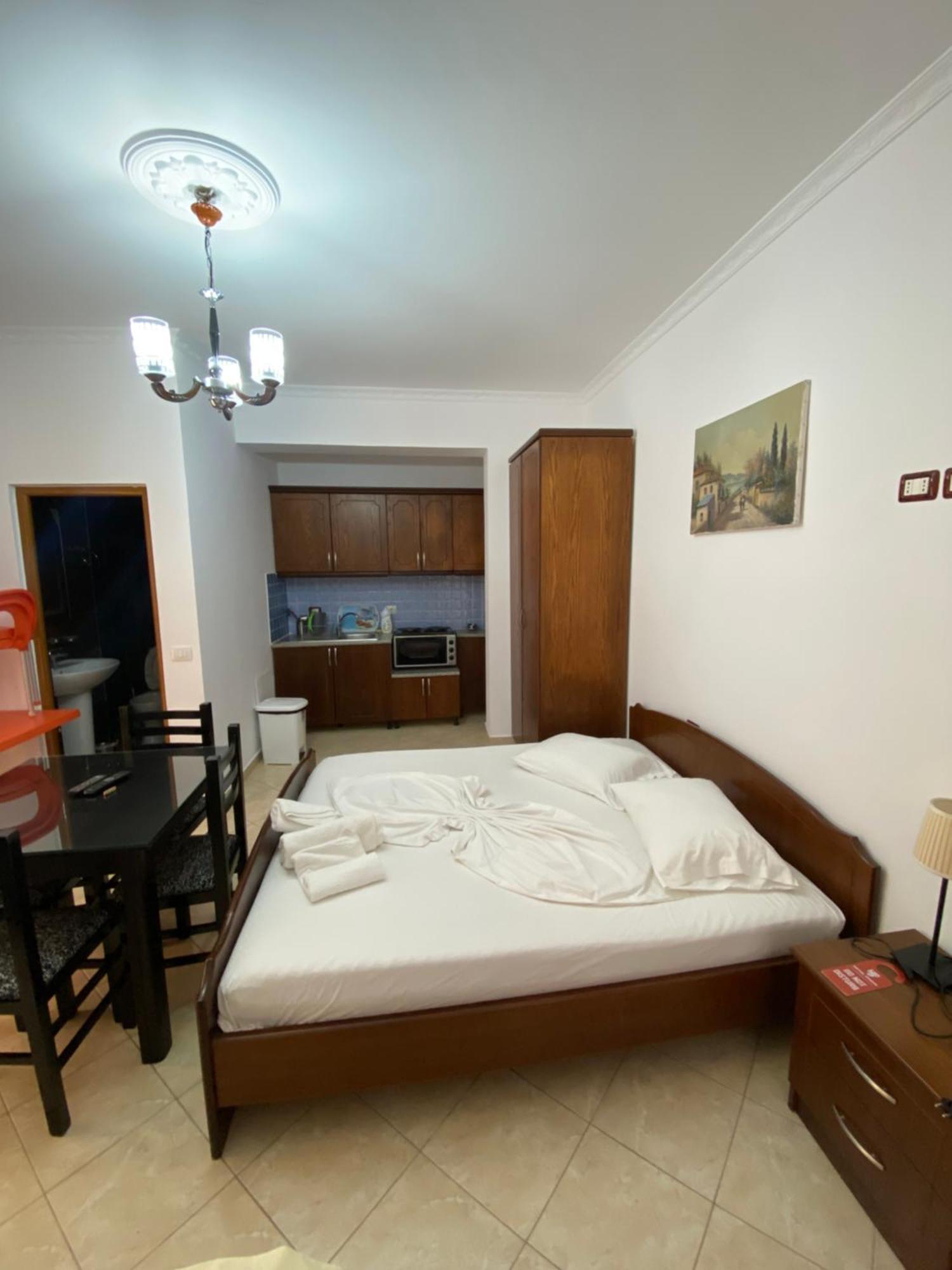 Erioni Hotel ซารานเดอ ห้อง รูปภาพ